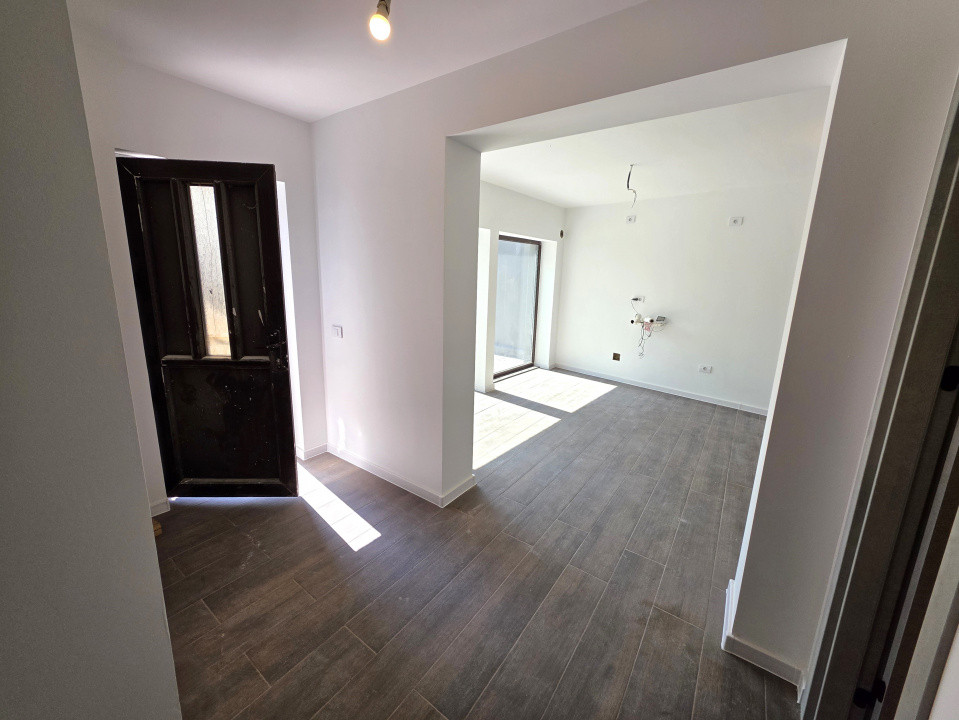 De vanzare casa in duplex-pe str Mezes in Chitila, langa Laminorului 