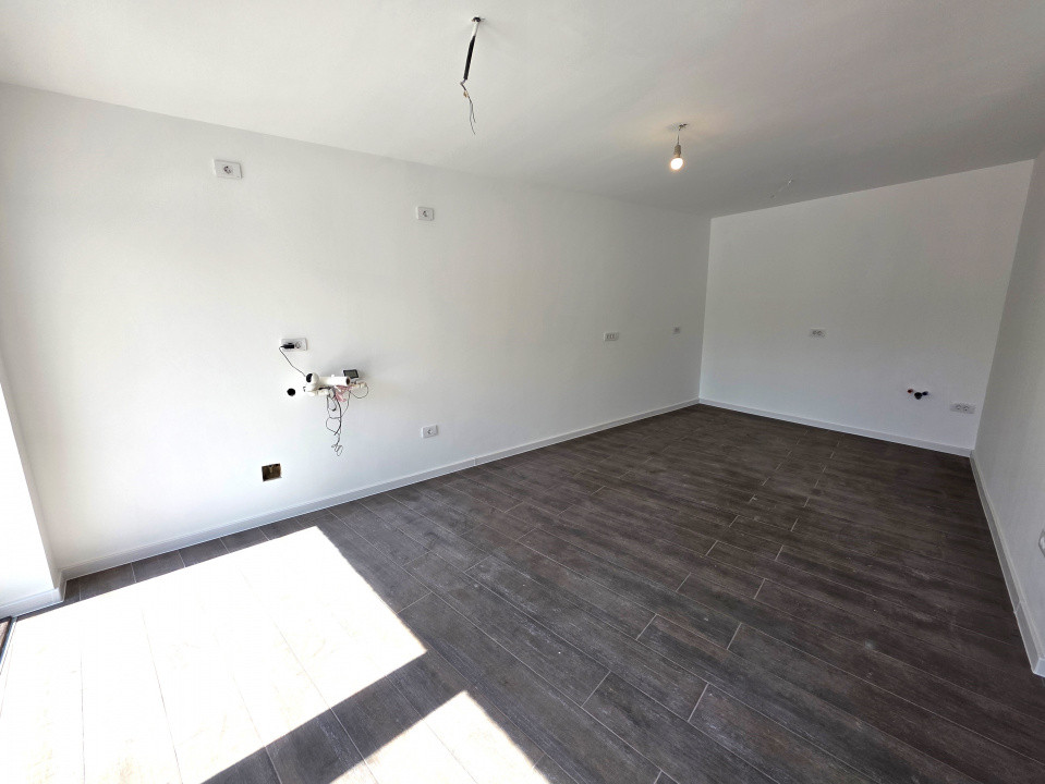 De vanzare casa in duplex-pe str Mezes in Chitila, langa Laminorului 