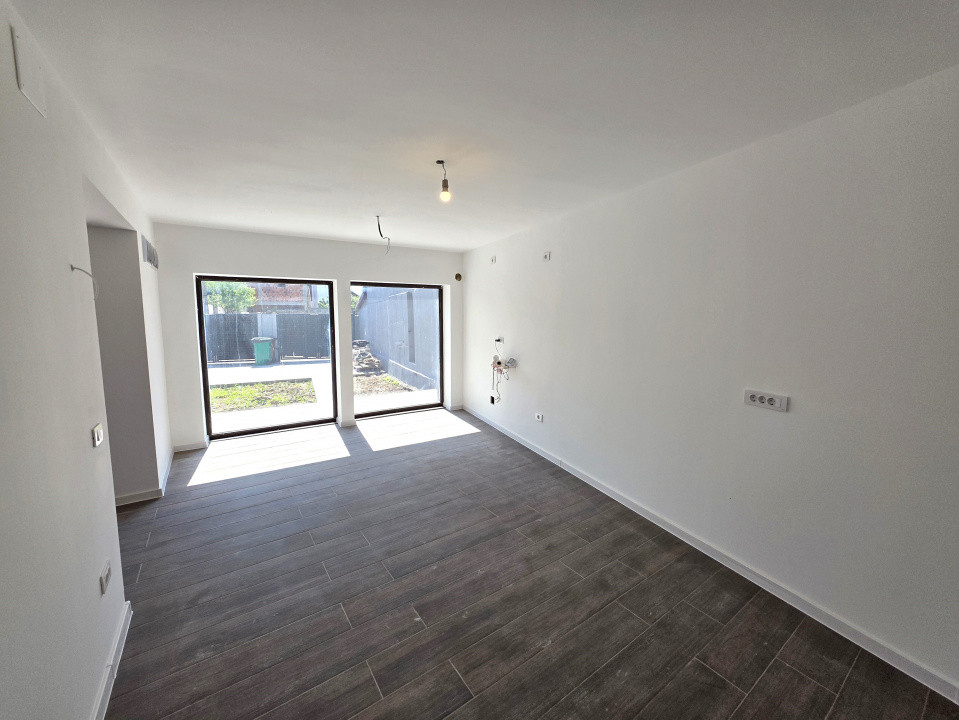 De vanzare casa in duplex-pe str Mezes in Chitila, langa Laminorului 