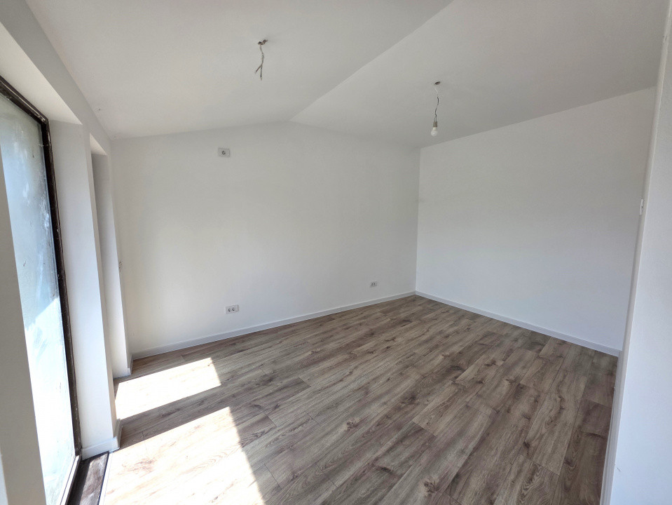 De vanzare casa in duplex-pe str Mezes in Chitila, langa Laminorului 