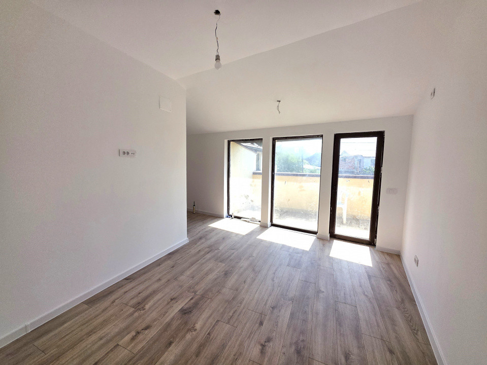 De vanzare casa in duplex-pe str Mezes in Chitila, langa Laminorului 