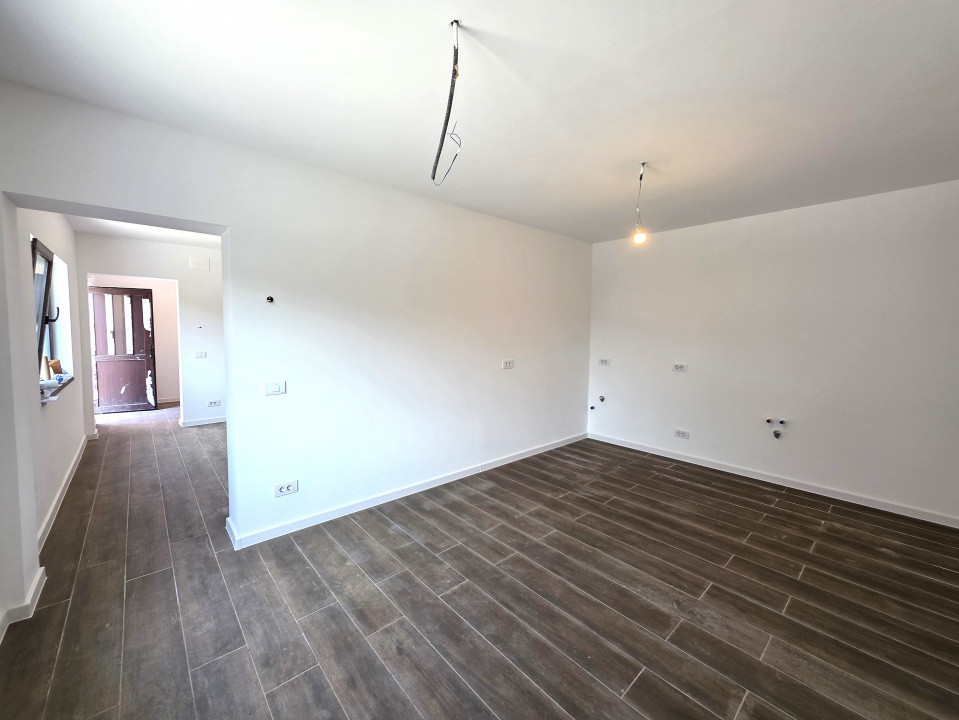 De vanzare casa in duplex-pe str Mezes in Chitila, langa Laminorului 