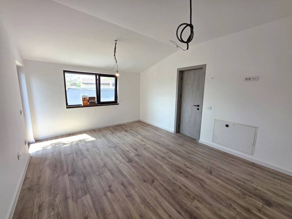De vanzare casa in duplex-pe str Mezes in Chitila, langa Laminorului 