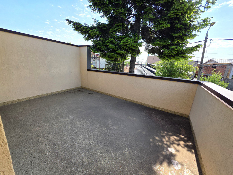 De vanzare casa in duplex-pe str Mezes in Chitila, langa Laminorului 