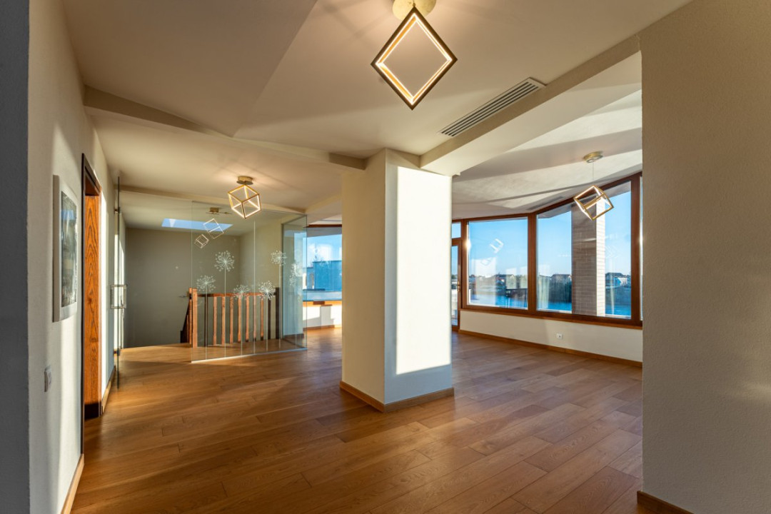 Vila pe malul lacului Mogosoaia | 617 mpt, teren 1182 mp