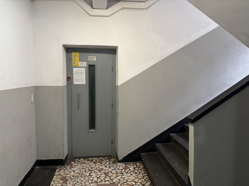 2 camere ultracentral cu vedere deschisă – Universitate - inchiriat 500 euro