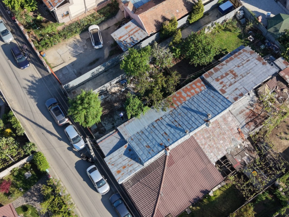 Popești Leordeni, teren 203mp cu casă demolabila/renovabila, singur curte