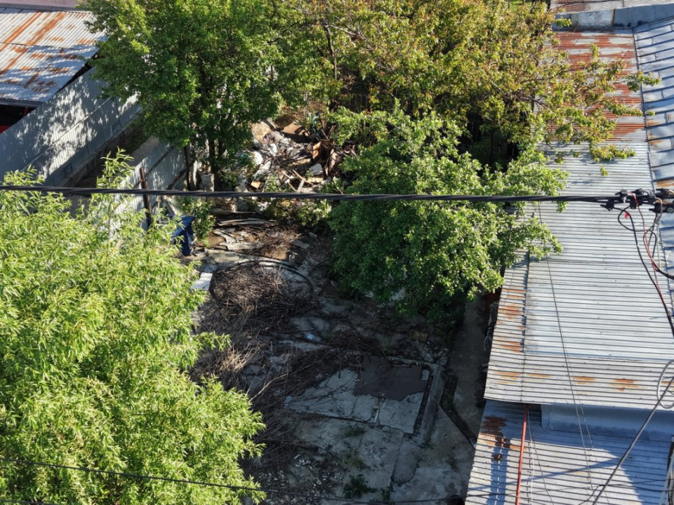 Popești Leordeni, casă demolabila/renovabila 3cam, singur curte 203mp