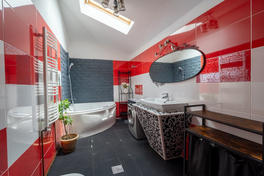 Duplex 4 camere cu priveliste in Cartierul Verde