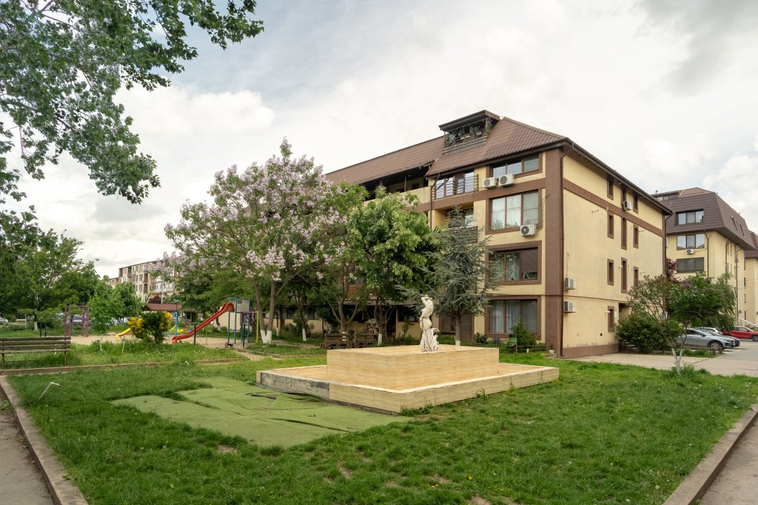 Duplex 4 camere cu priveliste in Cartierul Verde