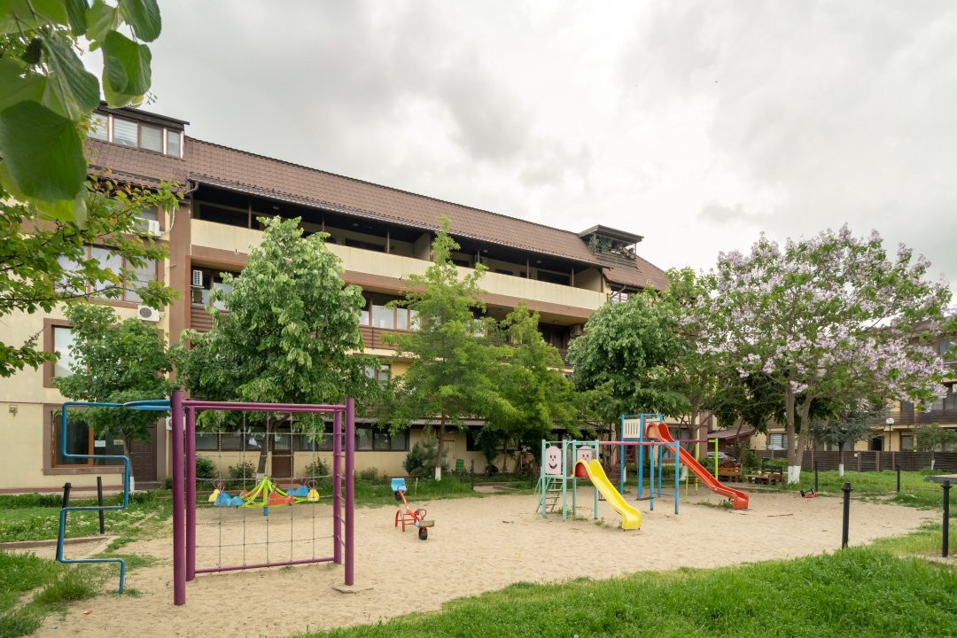Duplex 4 camere cu priveliste in Cartierul Verde