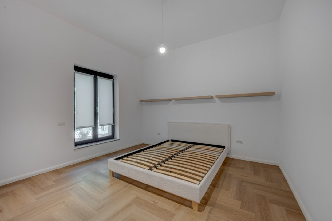 MOON VILLA - ASTORIA, 212 MP TOTAL, 800 MP LOT, LA CHEIE!