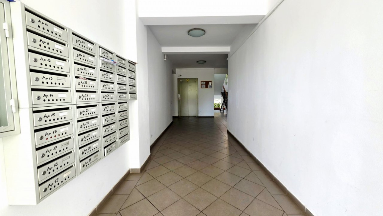 Personalizabila, spatioasa, intima. Garsoniera cu liniste inclusa
