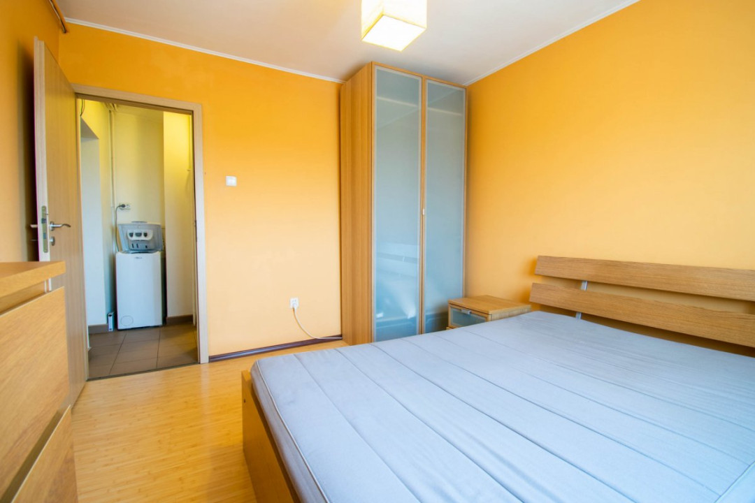Crangasi-apartament 2 camere,decomandat,la 12 min de Metrou,an 1983