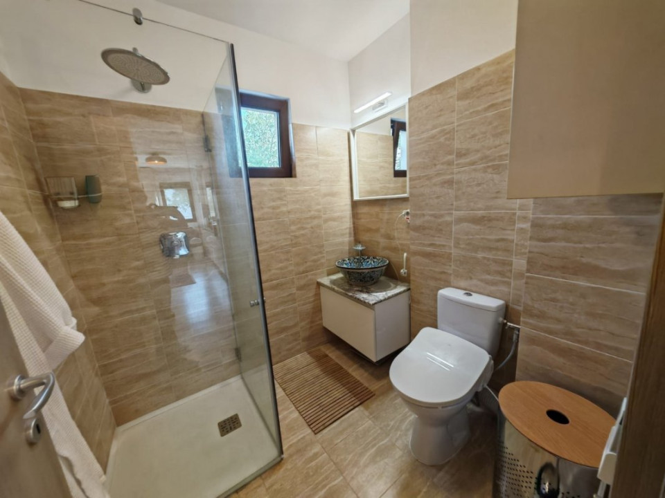 De Vânzare – 2 Camere Premium, Etaj 1,  Parcare, Zonă Vile Vitan
