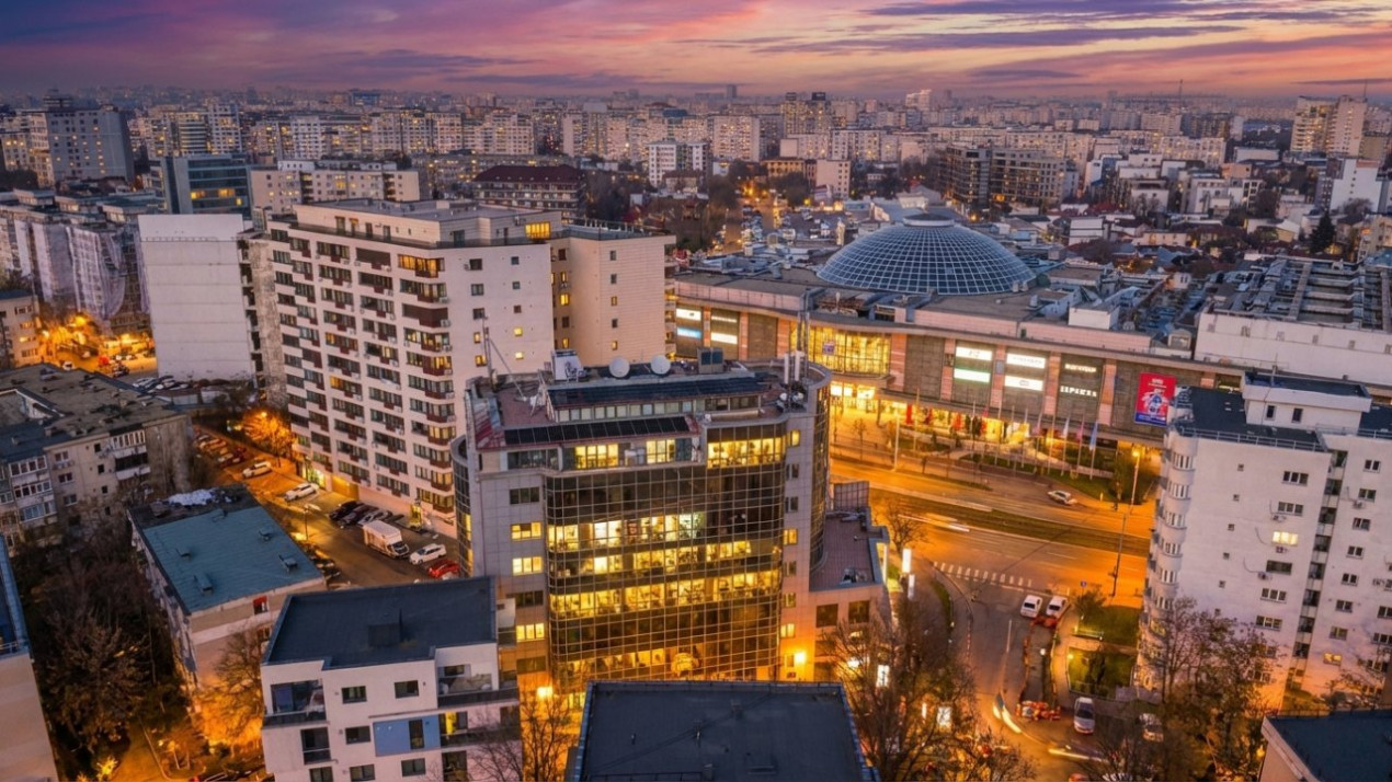 Bucuresti Mall Vitan, cladire de birouri clasa A