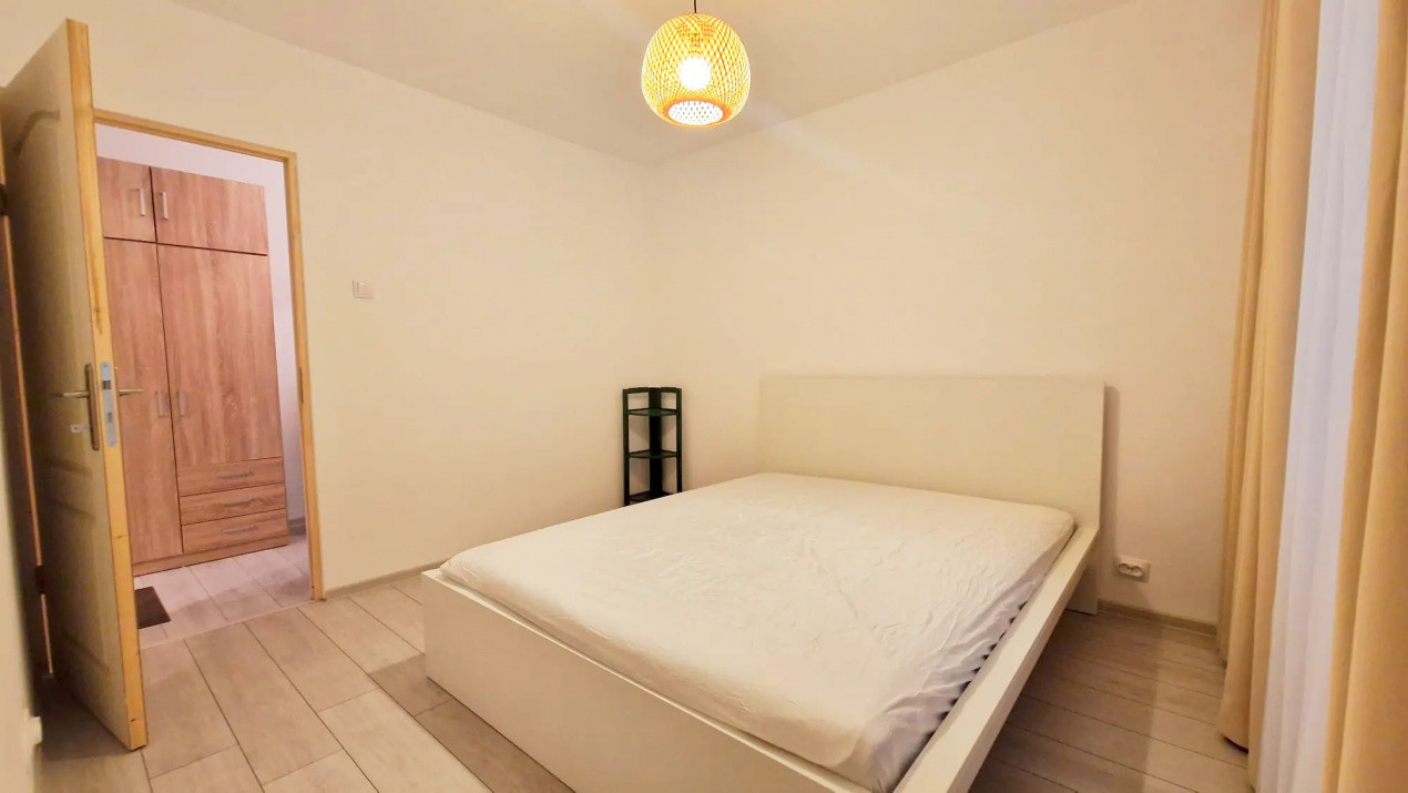 Apartament la prima închiriere după renovare completă, mobilat și utilat modern 