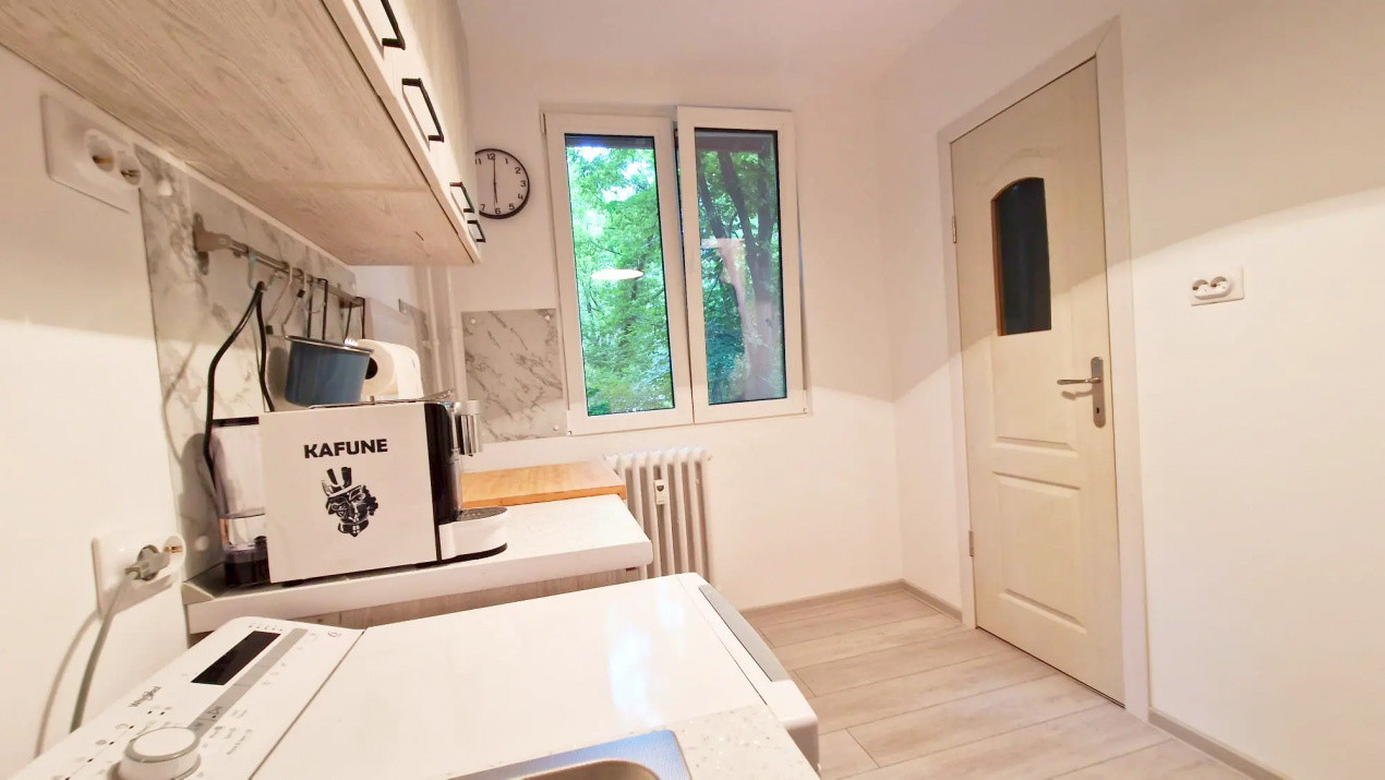 Apartament la prima închiriere după renovare completă, mobilat și utilat modern 