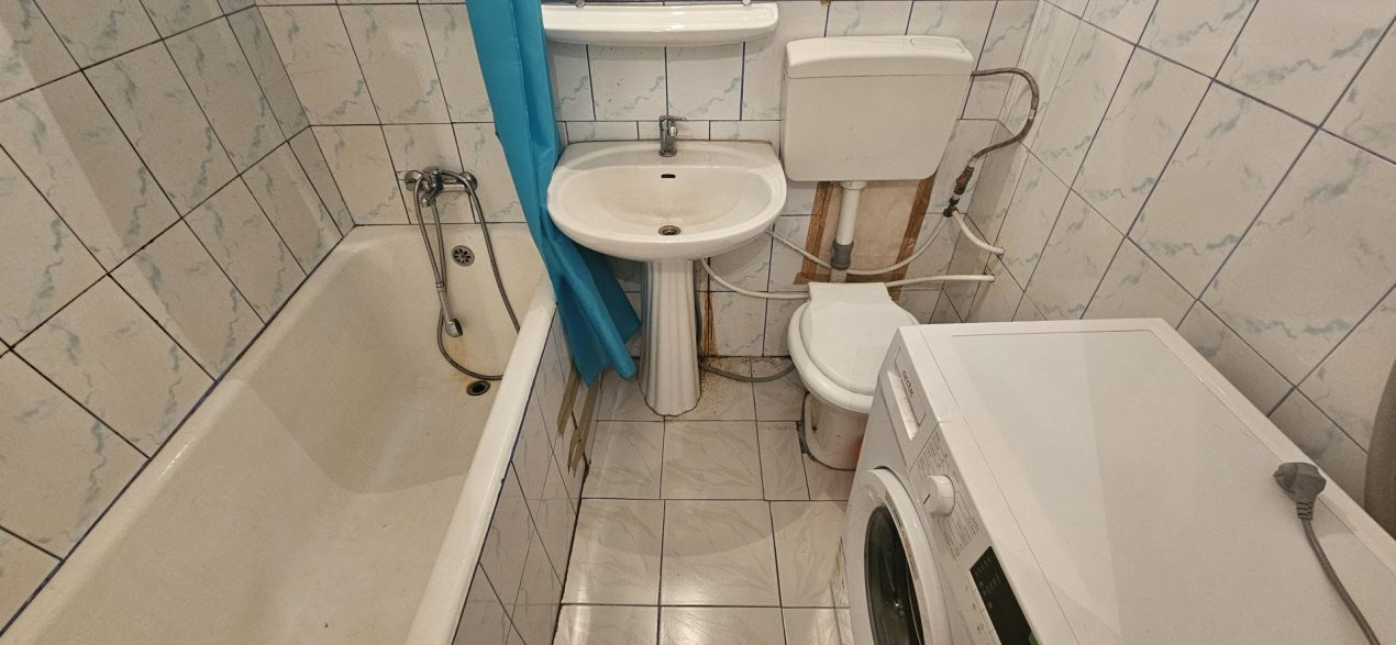Apartament 2 Camere Decomandat Parc Moghioros
