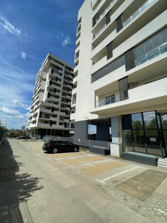 Apartament cu 3 camere,70 mp,etaj 2 in Sun Lake Residence