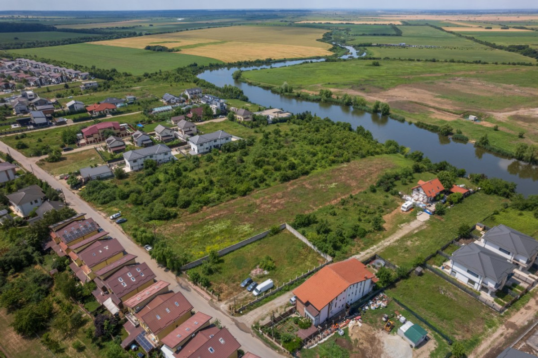 CORBEANCA - SCOLII, TEREN CONSTRUCTII, 5000 MP, LA LAC!