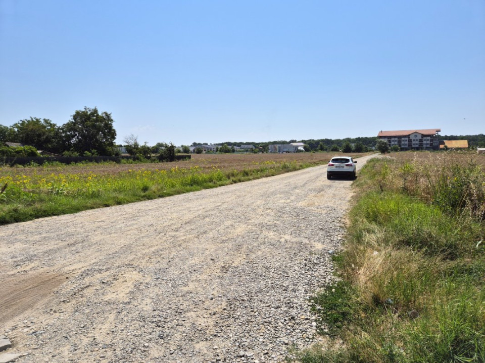 Teren 1.570mp la strada principală, dublă deschidere, Ciofliceni - Snagov!
