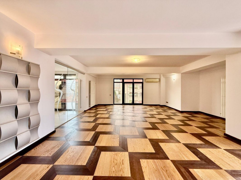 Penthouse Duplex cu vedere la Arcul de Triumf