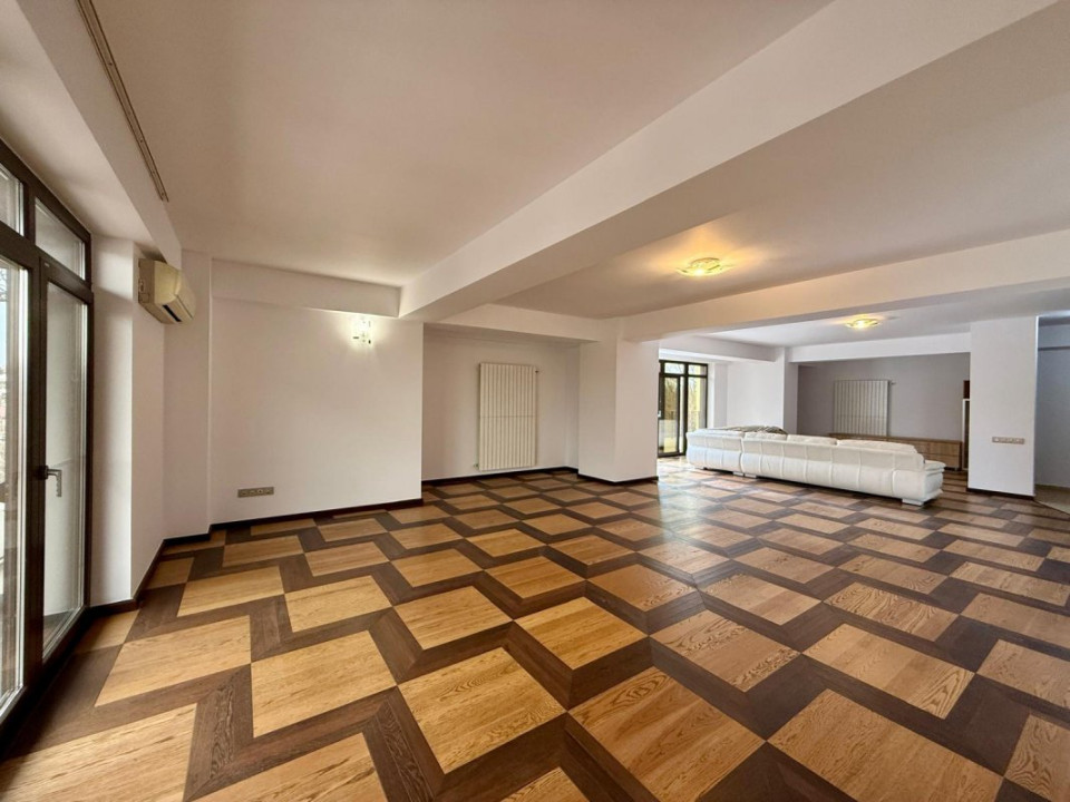 Penthouse Duplex cu vedere la Arcul de Triumf