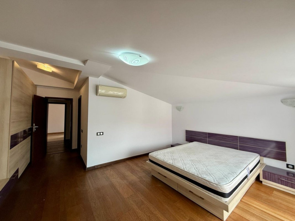 Penthouse Duplex cu vedere la Arcul de Triumf