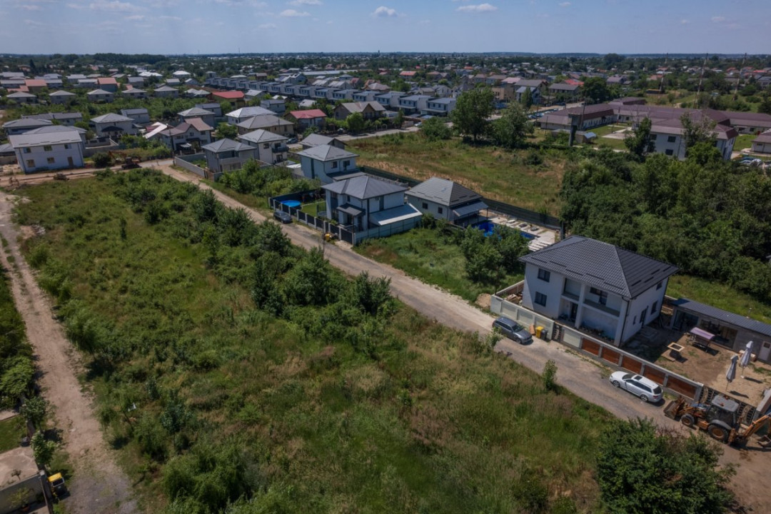 DOMNESTI - FORTULUI, TEREN CONSTRUCTII 407 MP, FRONT 26 M !