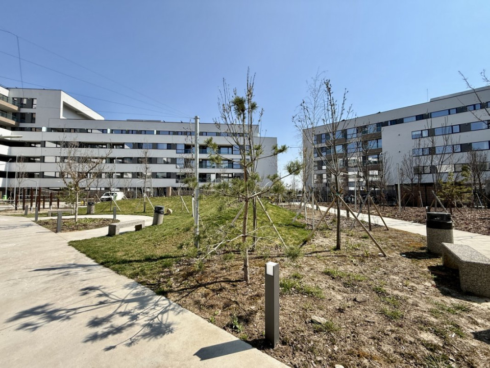 Atria - prima inchiriere, acces la piscina si gradina proprie