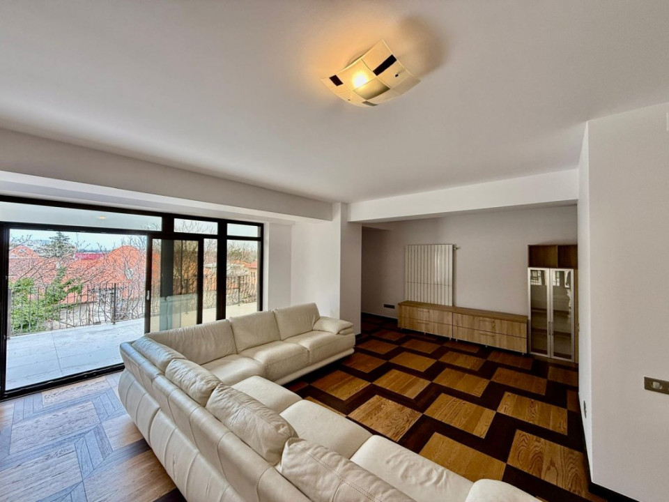Penthouse Arcul de Triumf duplex et4+M