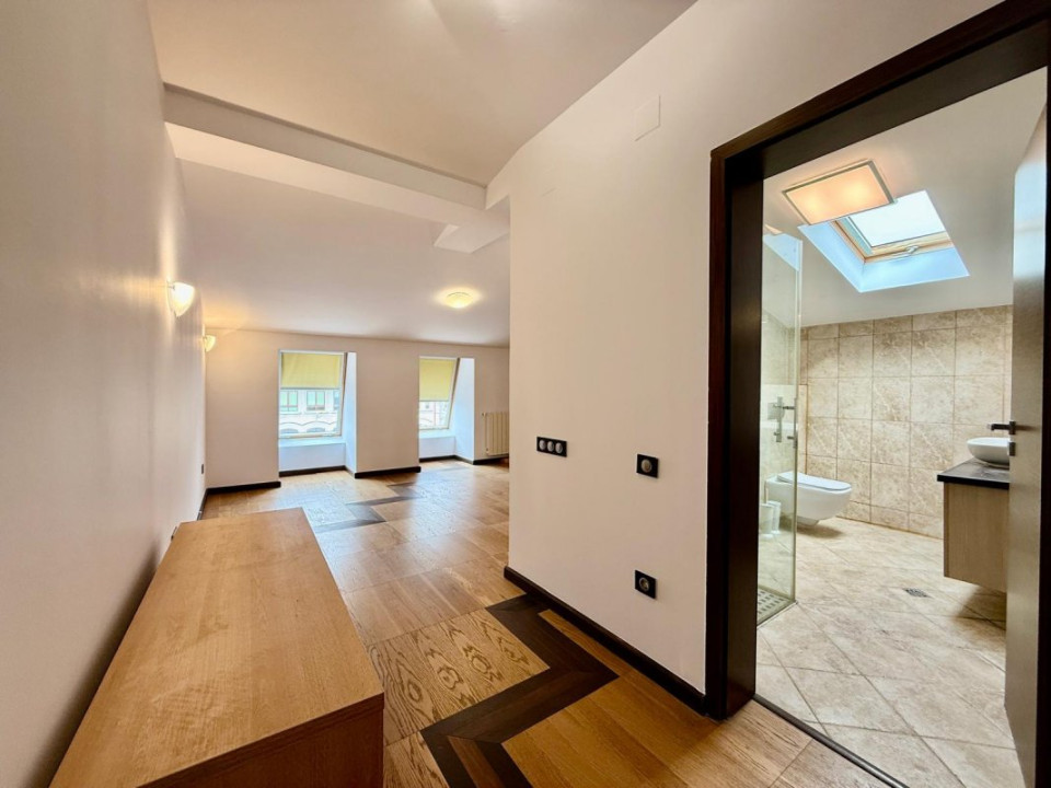Penthouse Arcul de Triumf duplex et4+M