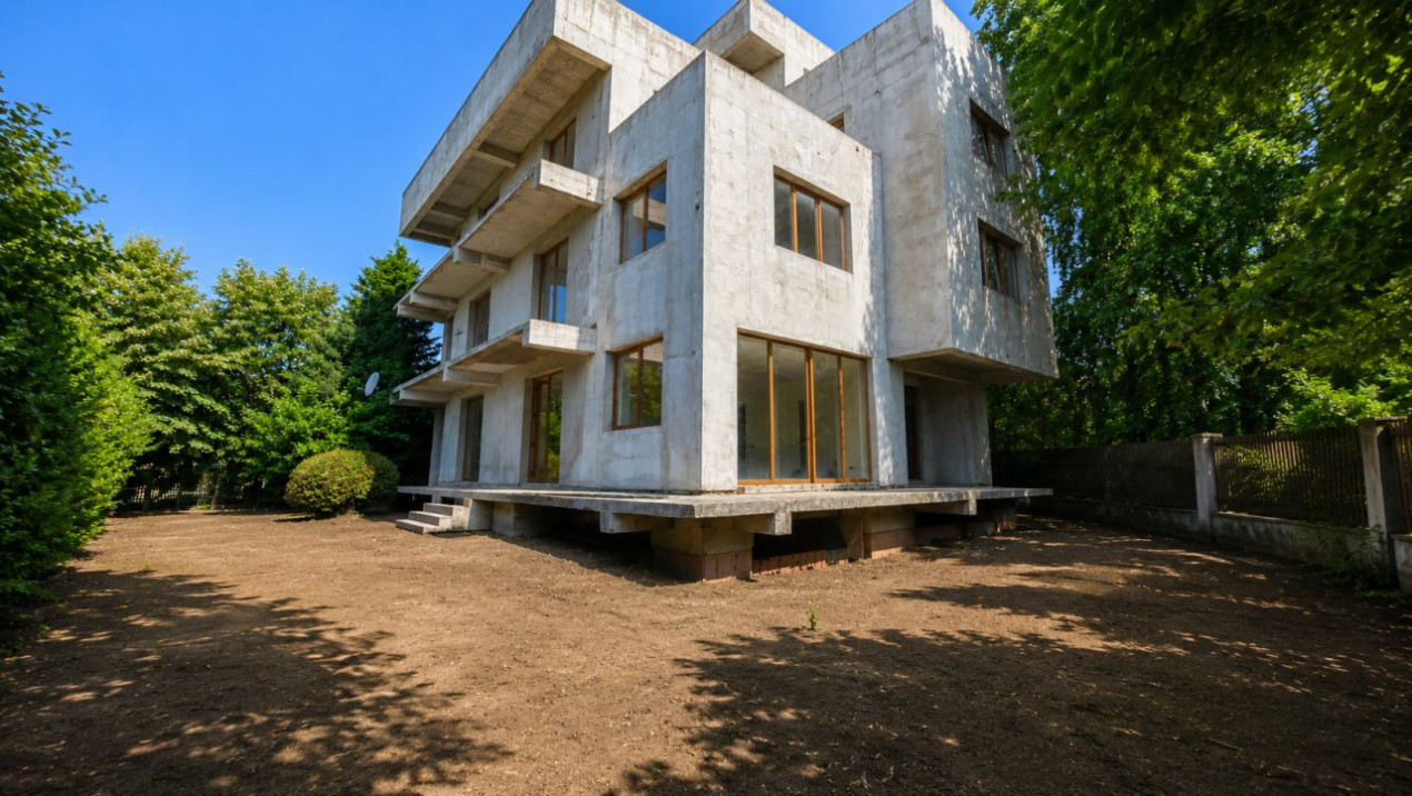 Clădire D+P+2E, 688 mp construiți | Teren 400 mp | Tunari | Ideal investiție 