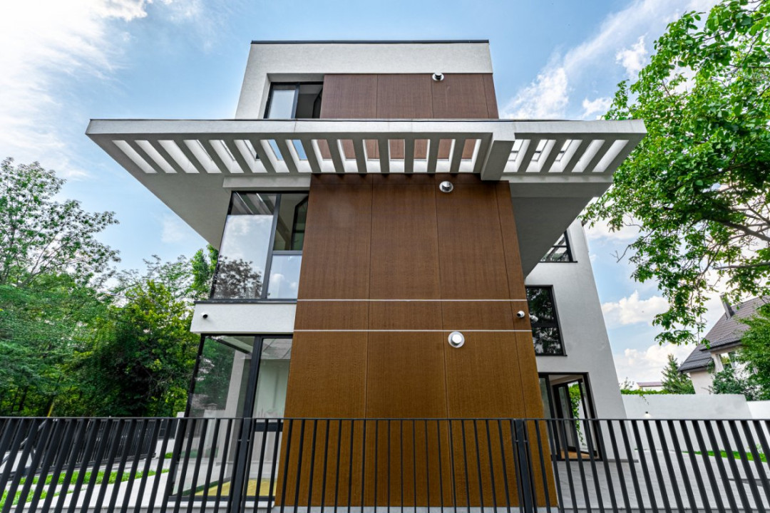 Vila individuala langa Lacul Baneasa | 6 camere, lift interior