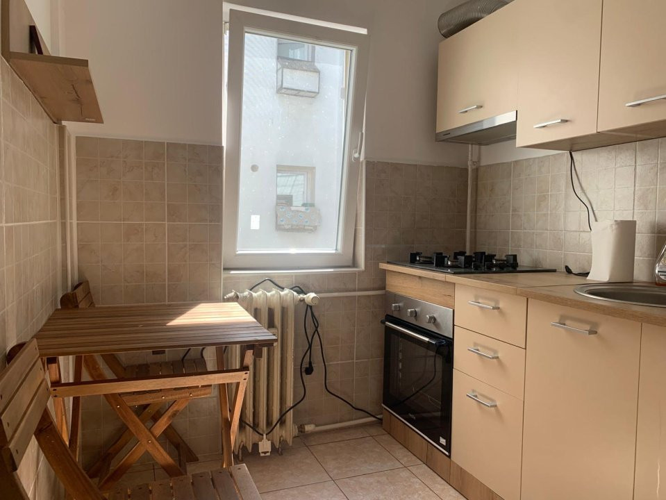 Apartament cu 2 camere de inchiriat - Piata Sudului/Sun Plaza
