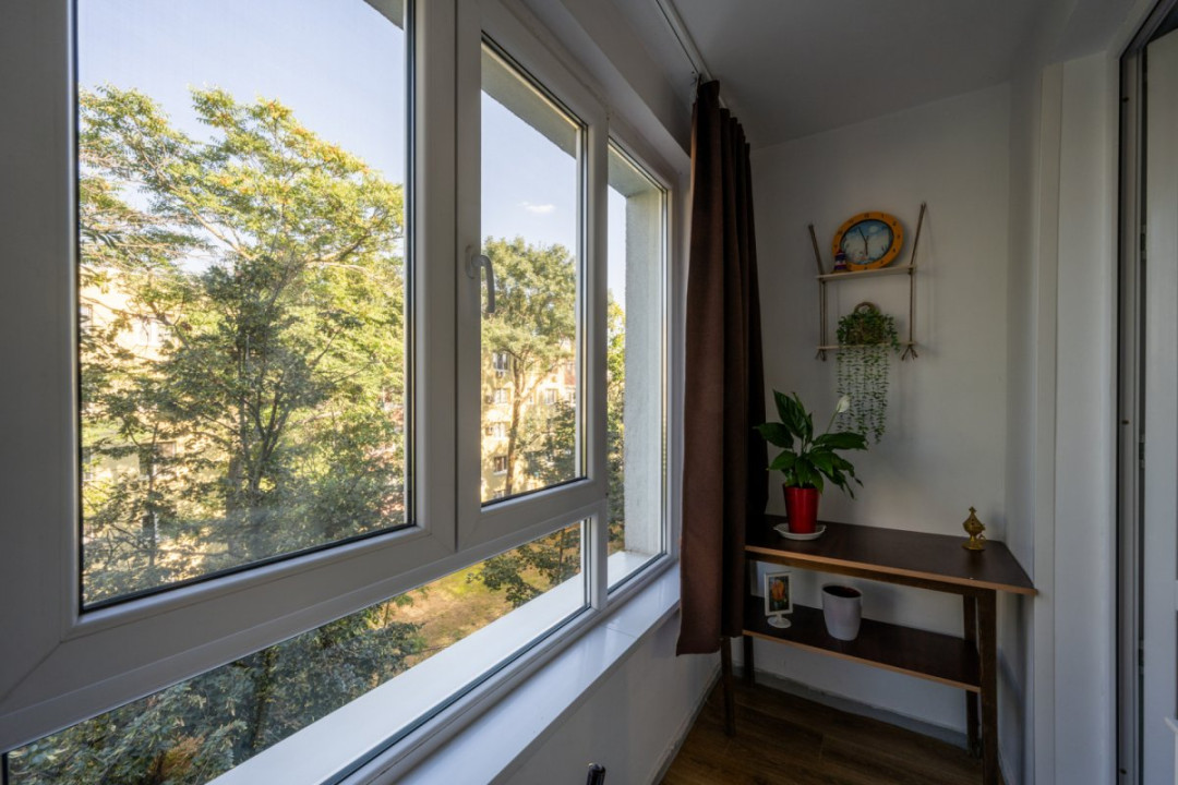 Apartament 3 camere decomandat | Metrou 1 Decembrie 