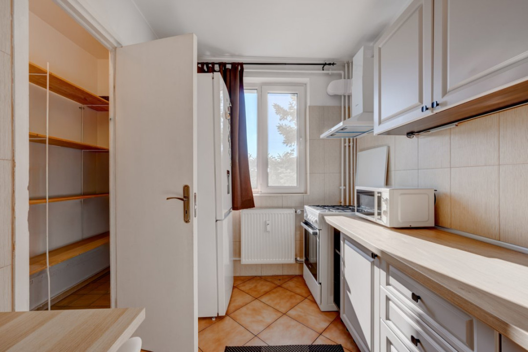 Apartament 3 camere decomandat | Metrou 1 Decembrie 