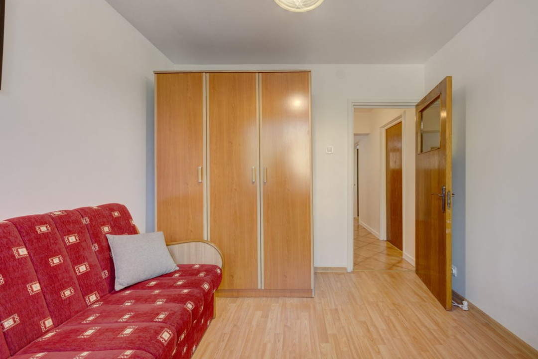 Apartament 3 camere decomandat | Metrou 1 Decembrie 