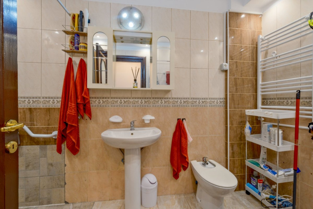 Apartament bd Dacia - Polona - garaj si boxa - pt birouri sau locuinta