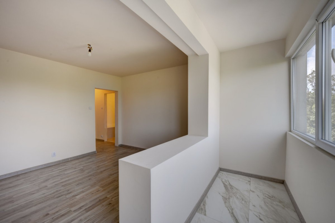 TITAN – BABA NOVAC, APARTAMENT 3 CAMERE 64 MP TOTAL, ETAJ 4 DIN 10, RENOVAT!