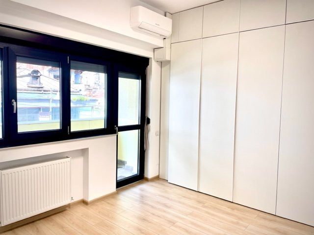 Inchiriere spatiu birou 4 camere Piata Romana