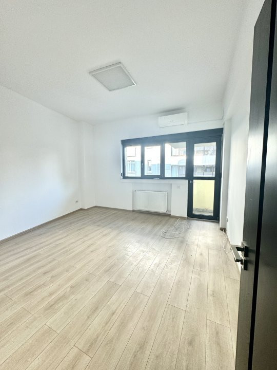 Inchiriere spatiu birou 4 camere Piata Romana