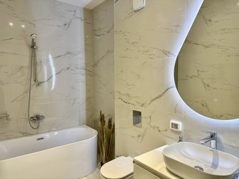 Penthouse de închiriat în WIN Herăstrău | 5 cam | Terasă panoramică | 2 locuri 