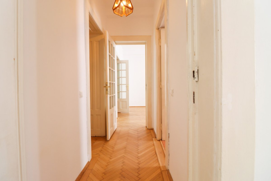 Apartament de închiriat în Piața Victoriei | 115 mp | centrală proprie