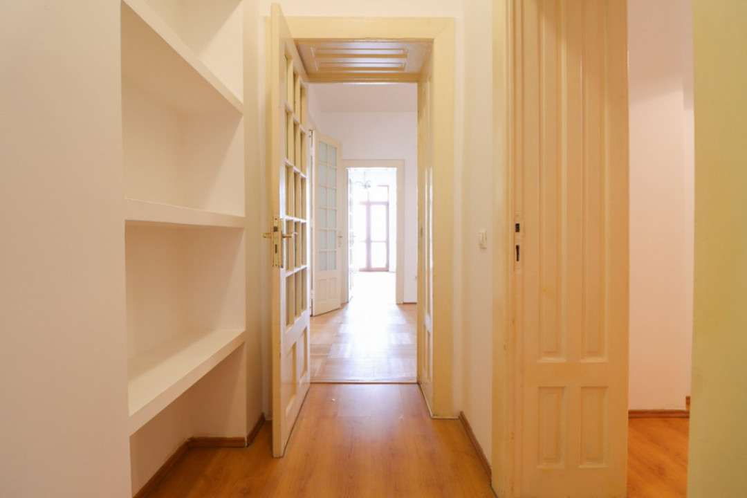 Apartament de închiriat în Piața Victoriei | 115 mp | centrală proprie