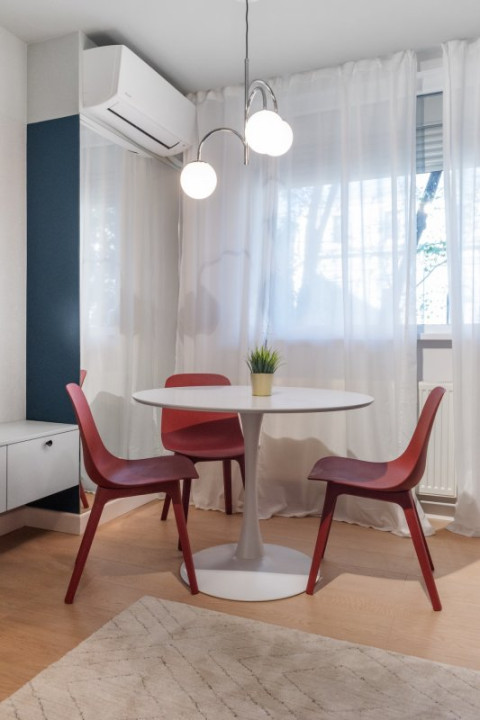 Cochet, locatie, stare foarte buna