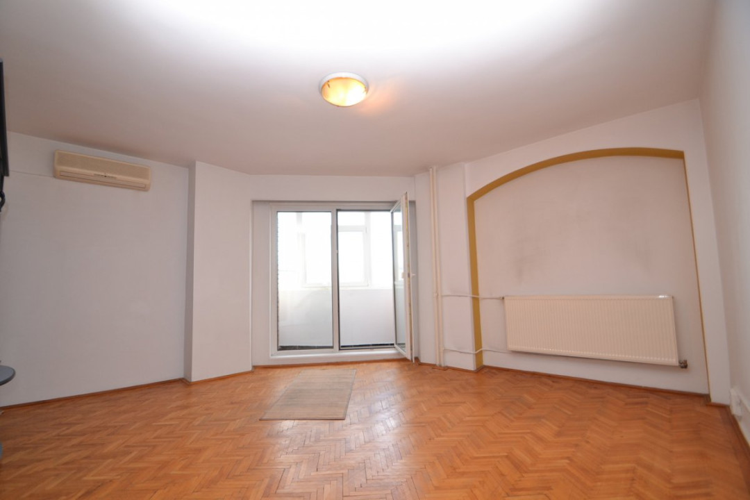 Inchiriere 5 camere 130mp PANDURI 