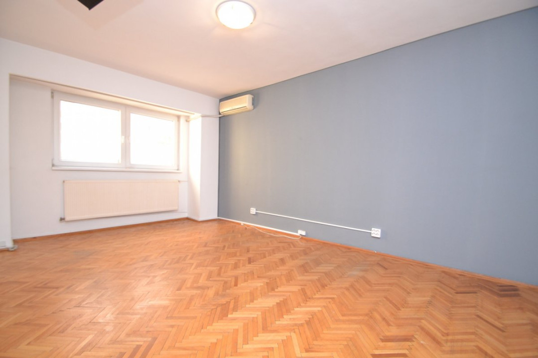 Inchiriere 5 camere 130mp PANDURI 