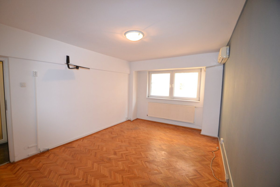 Inchiriere 5 camere 130mp PANDURI 